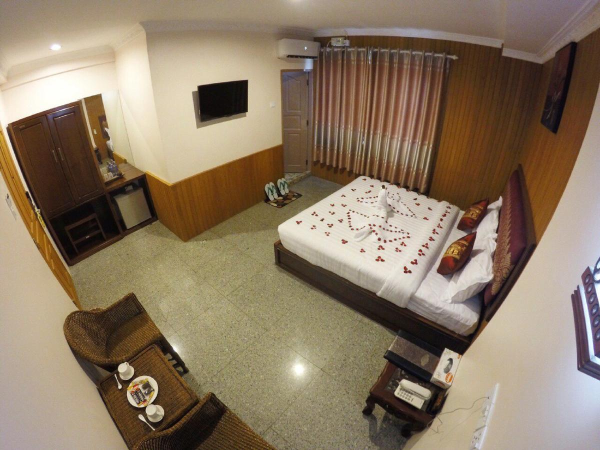 Hotel 82 Мандалай Екстер'єр фото